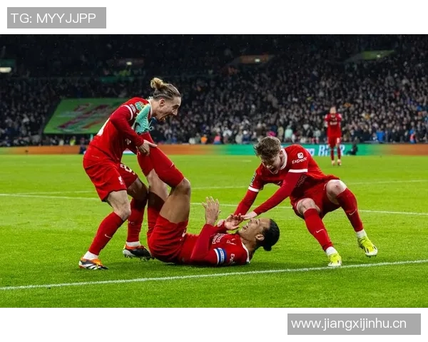 足球明星精彩进球瞬间高清图片集锦尽享视觉盛宴